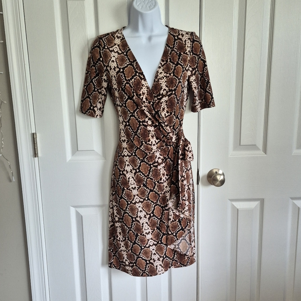 BCBG MaxAzria Malena Brown Black Snake‎ print Wrap Dress Womens XS